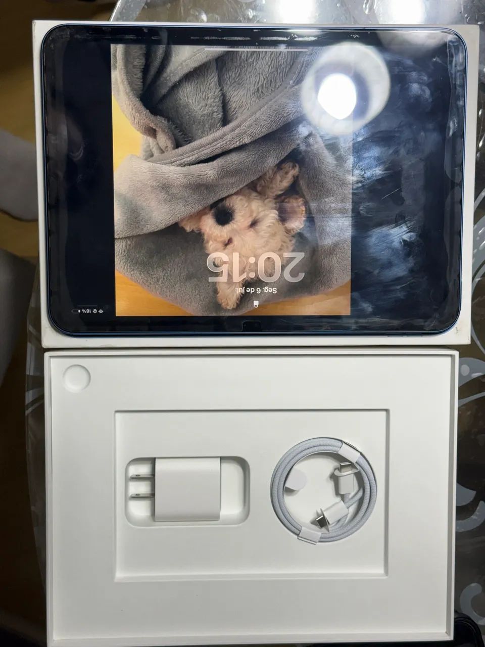 iPad 10 Azul 64gb com Caixa e carregador original  - Foto 3
