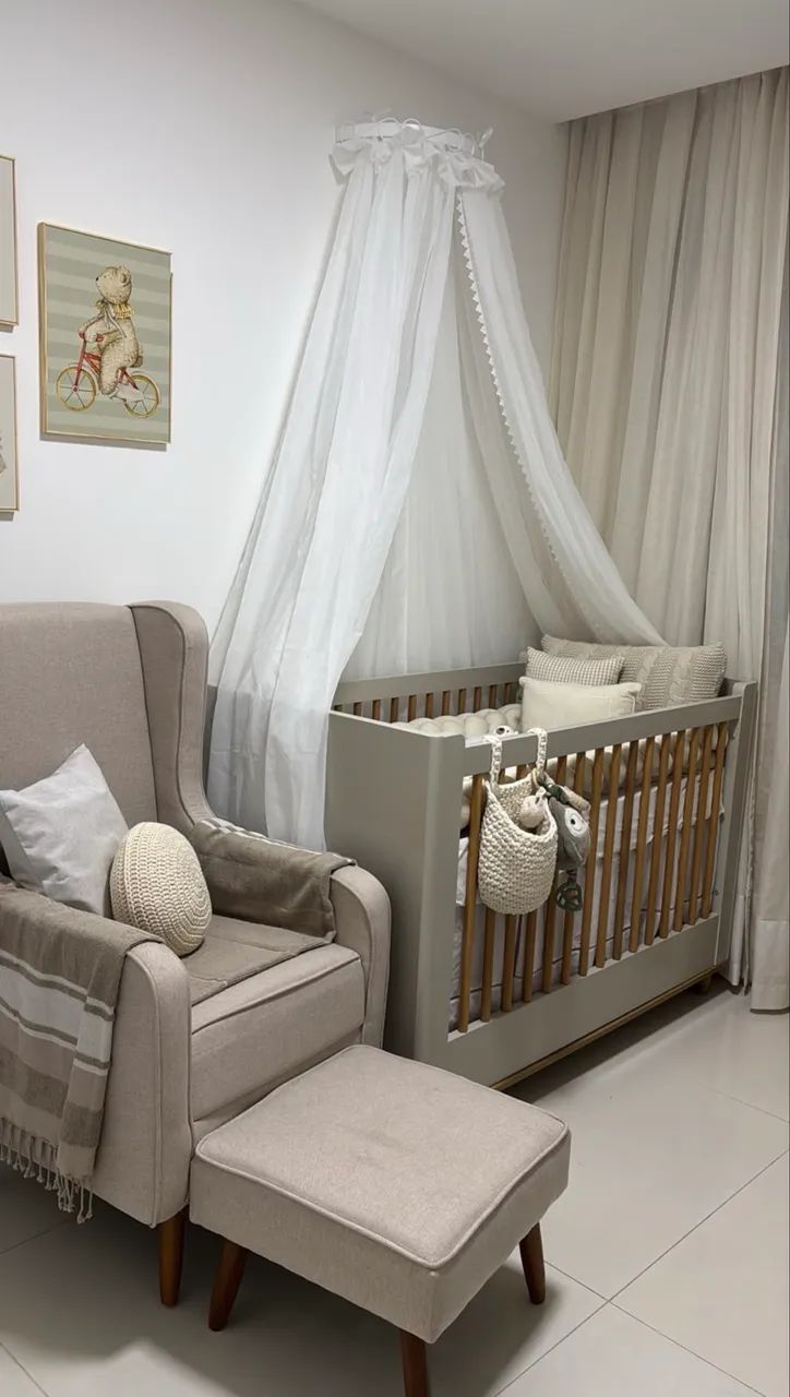 Berço, cama, fogão e ventilador 