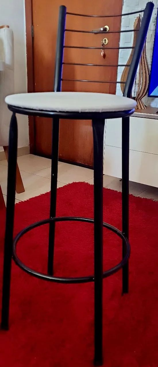 Vendo 2 banquetas altas - Foto 2