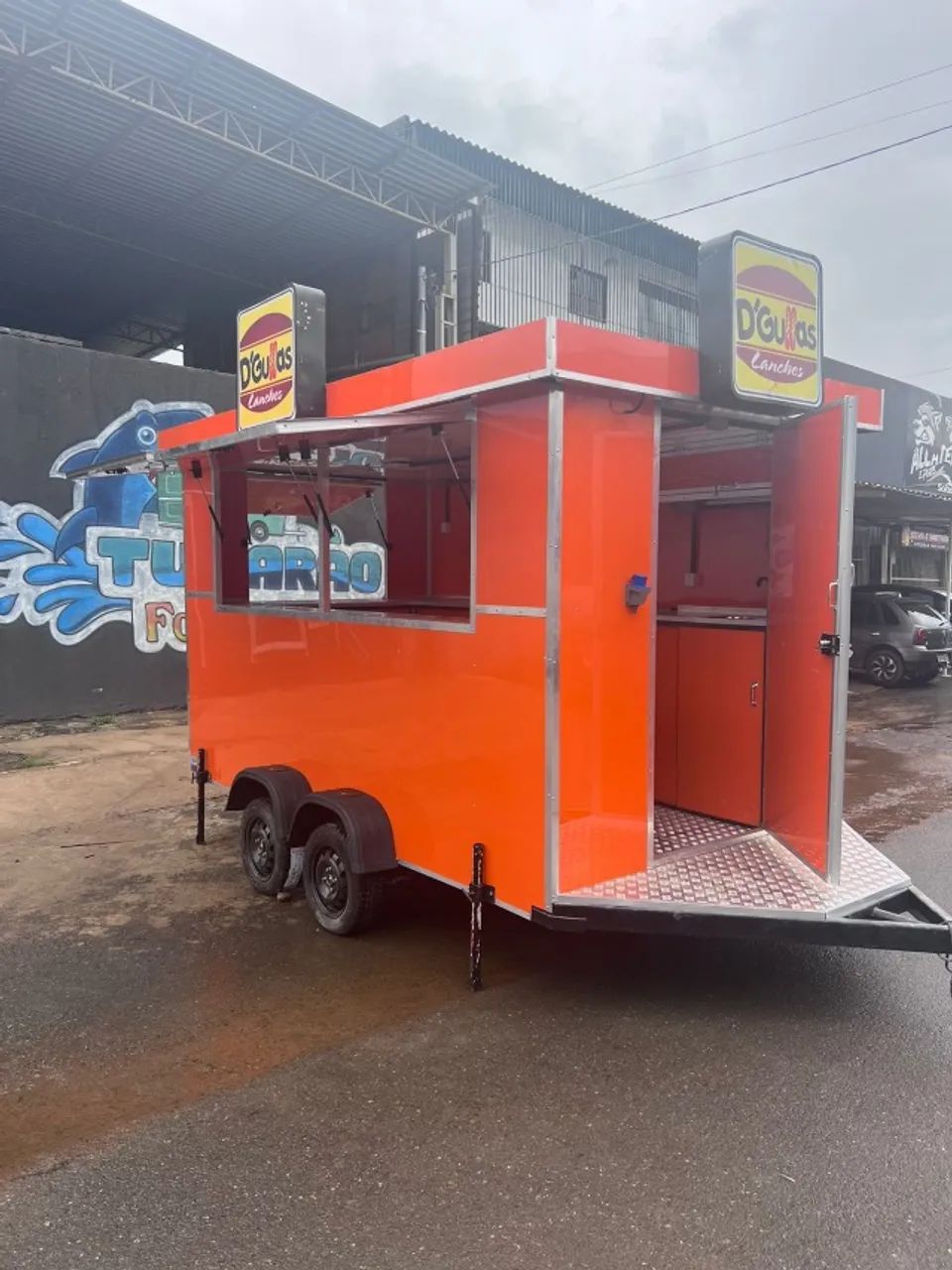 TRAILER / FOOD TRUCK