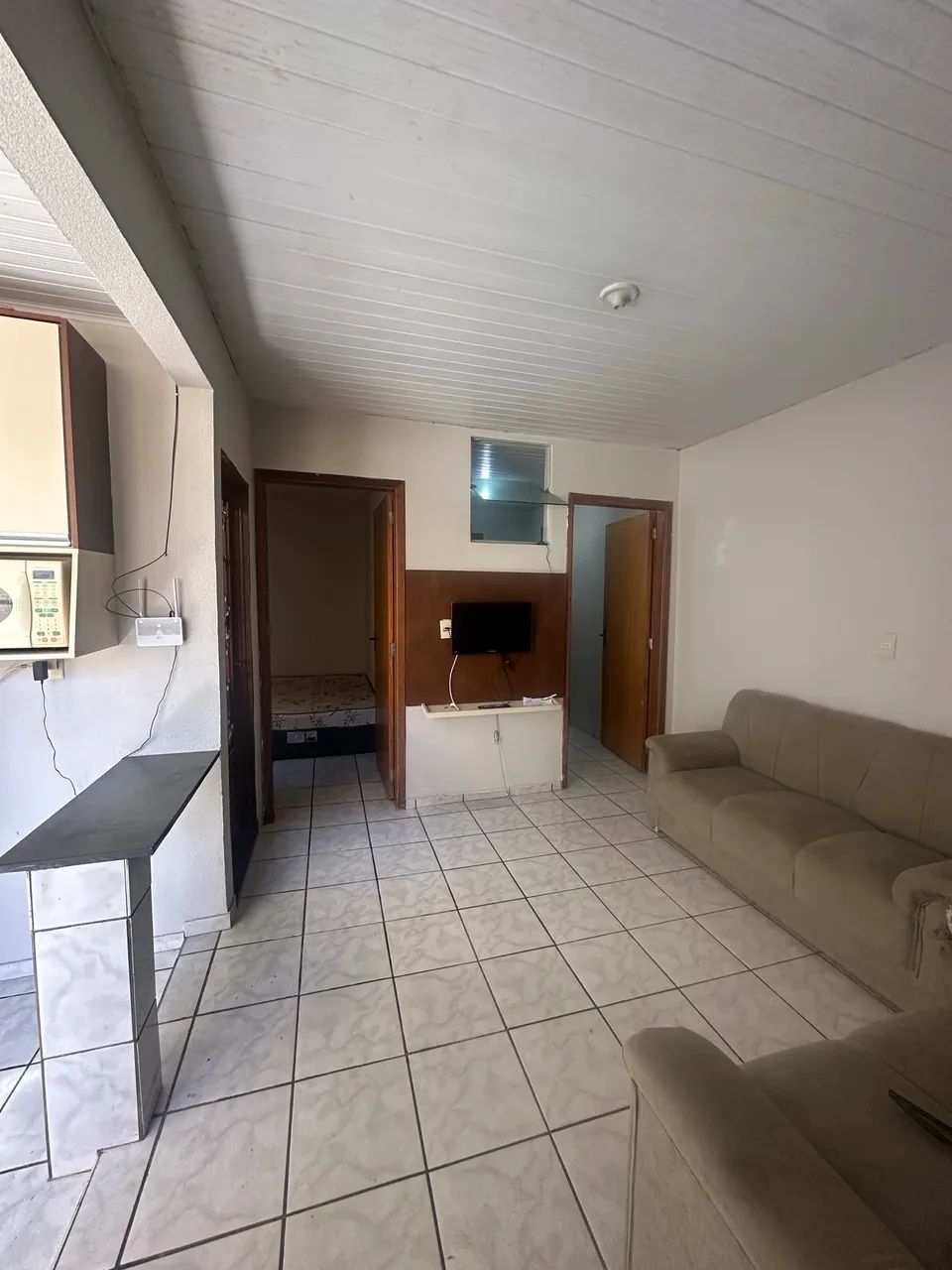 Quitinete mobiliada 2 quartos em ótima localização  - Foto 5
