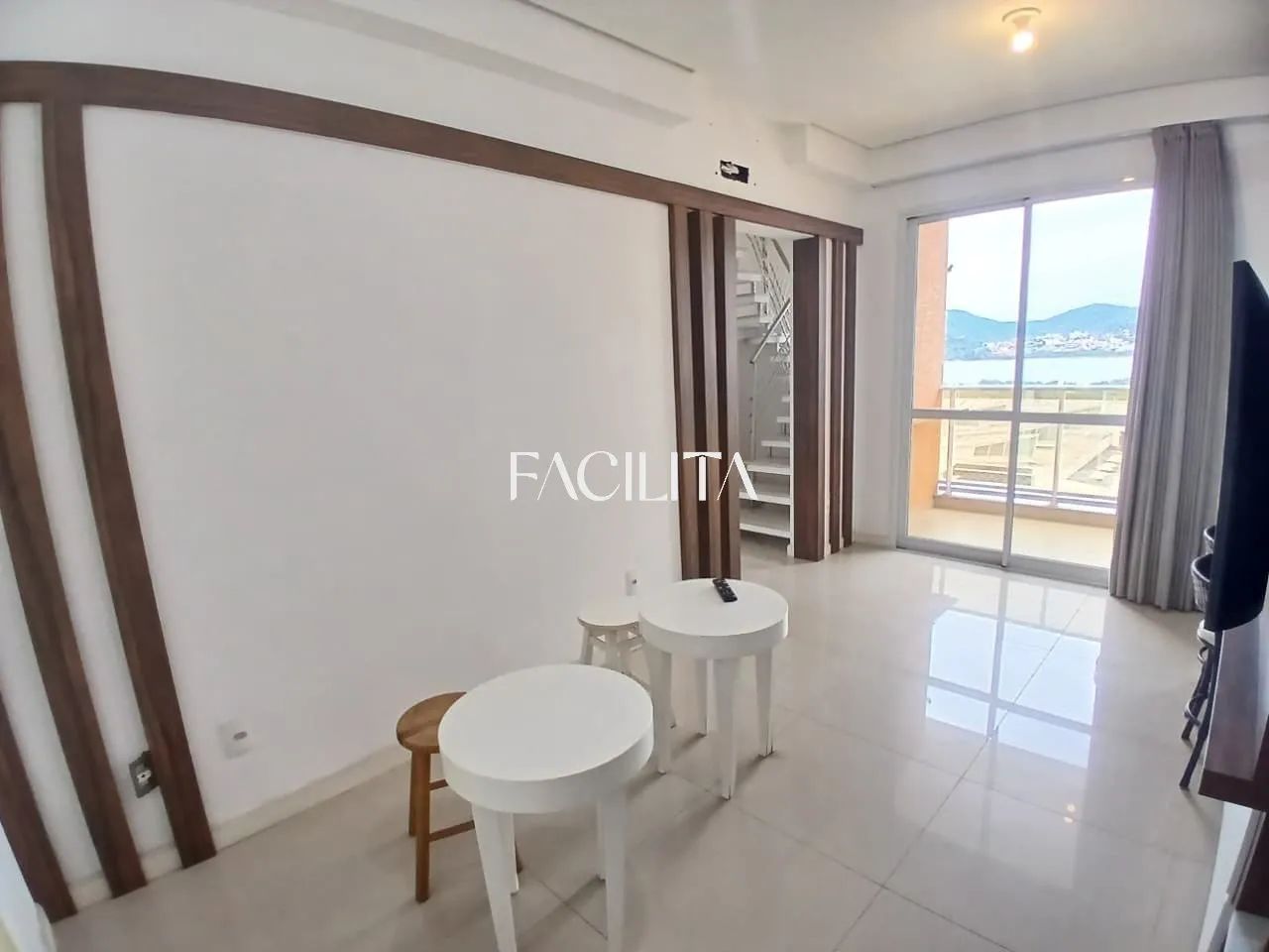 Apartamento com 3 suítes no bairro Agronômica, Florianópolis - Foto 3