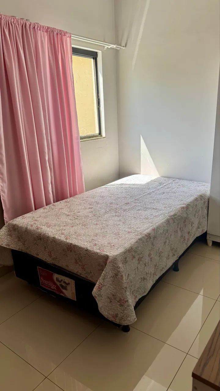 Cama box com colchão 