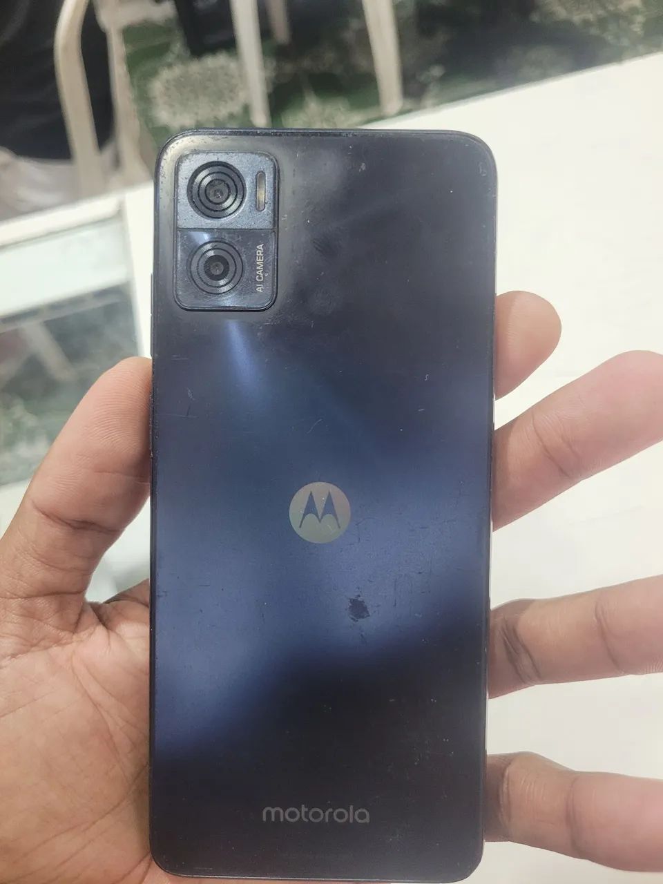 Celular barato Moto E22