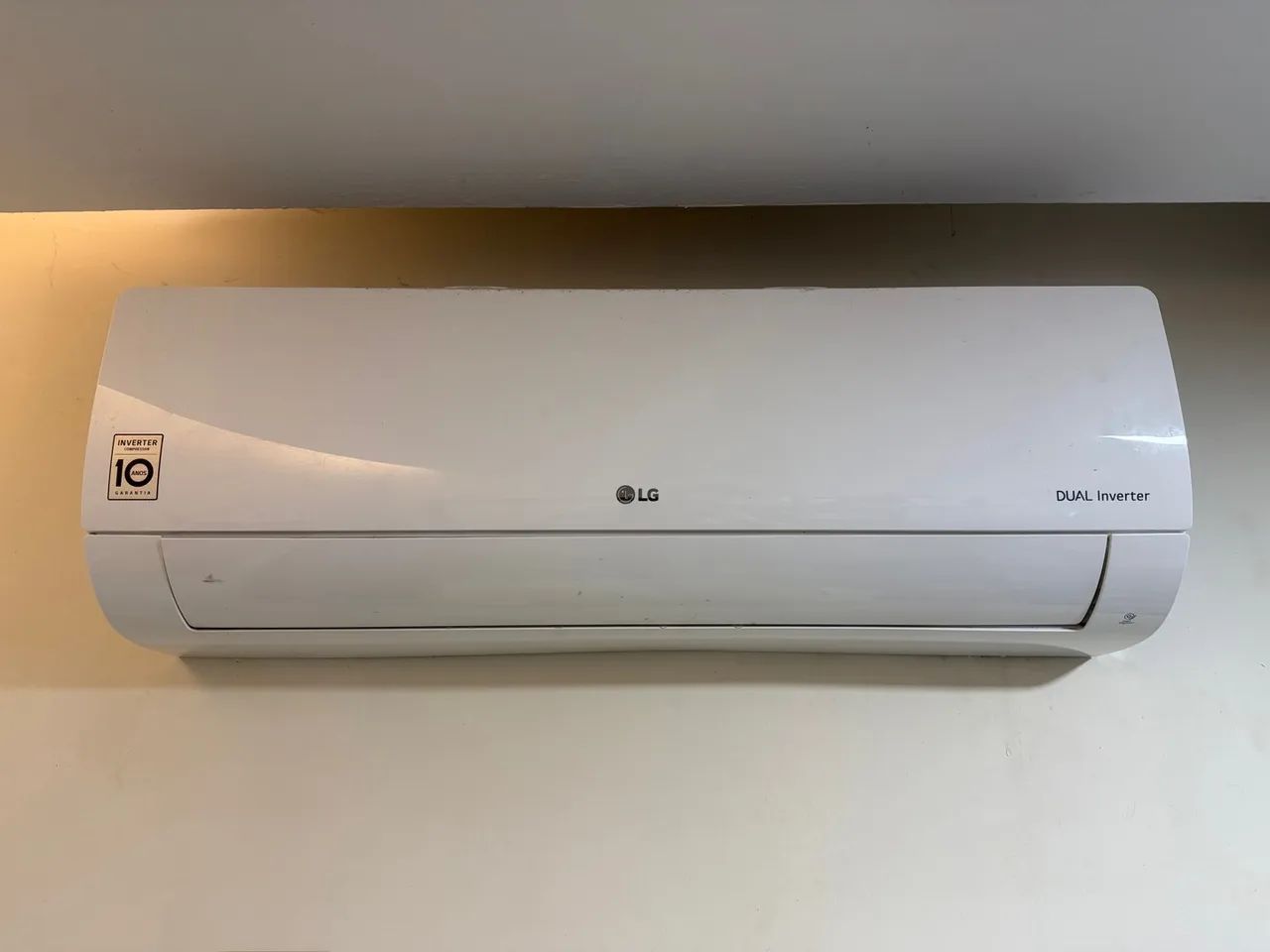 RARIDADE: AR CONDICIONADO LG 12.000 DUAL INVERTER 127w  - Foto 2