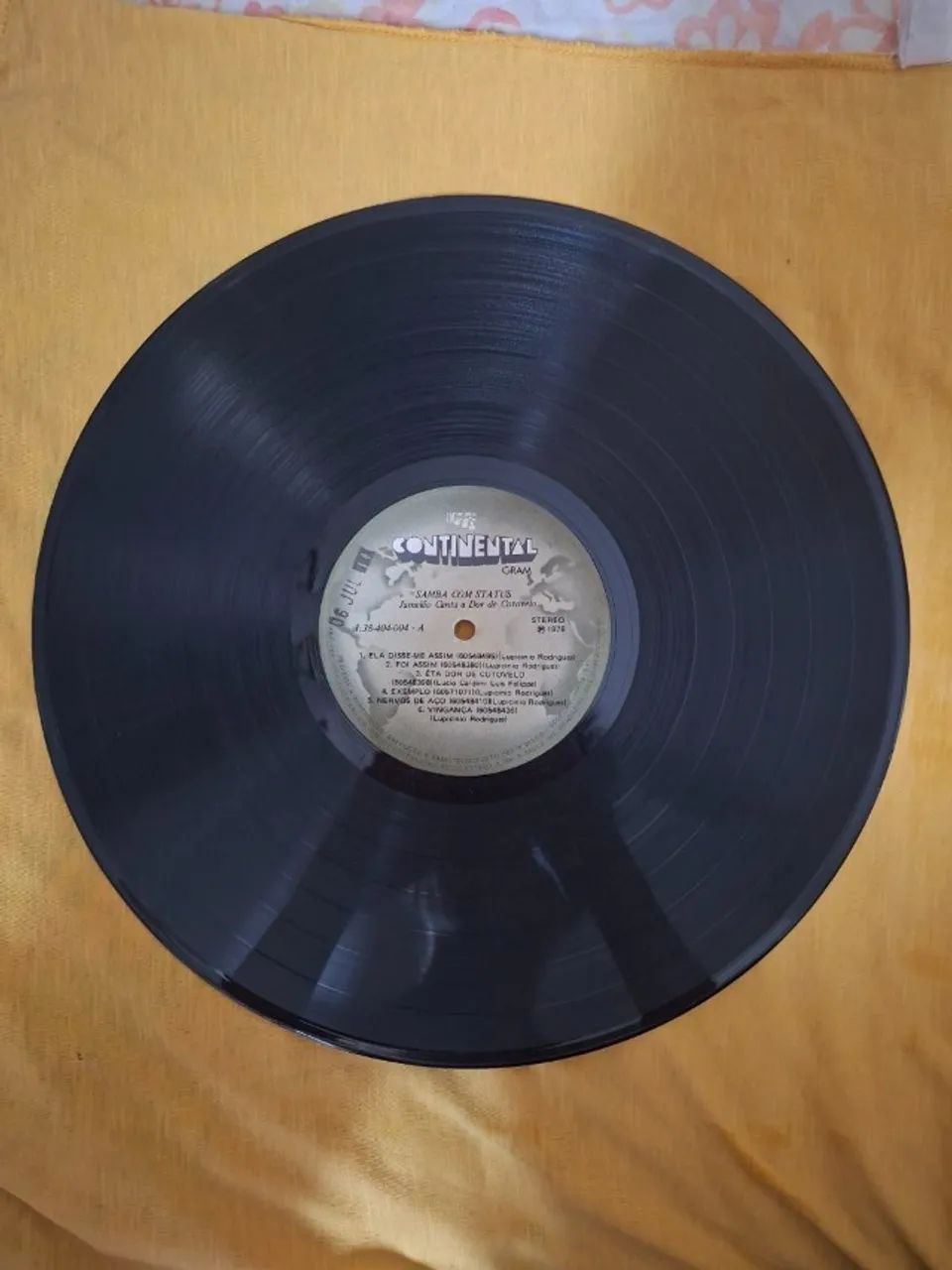 LP Jamelão - Samba com Status (1978) - Disco de Vinil - Foto 3