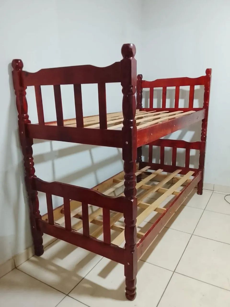 Beliche baixa sem escada madeira maciça, USADA ENTREGA dentro de Uberlândia MG 