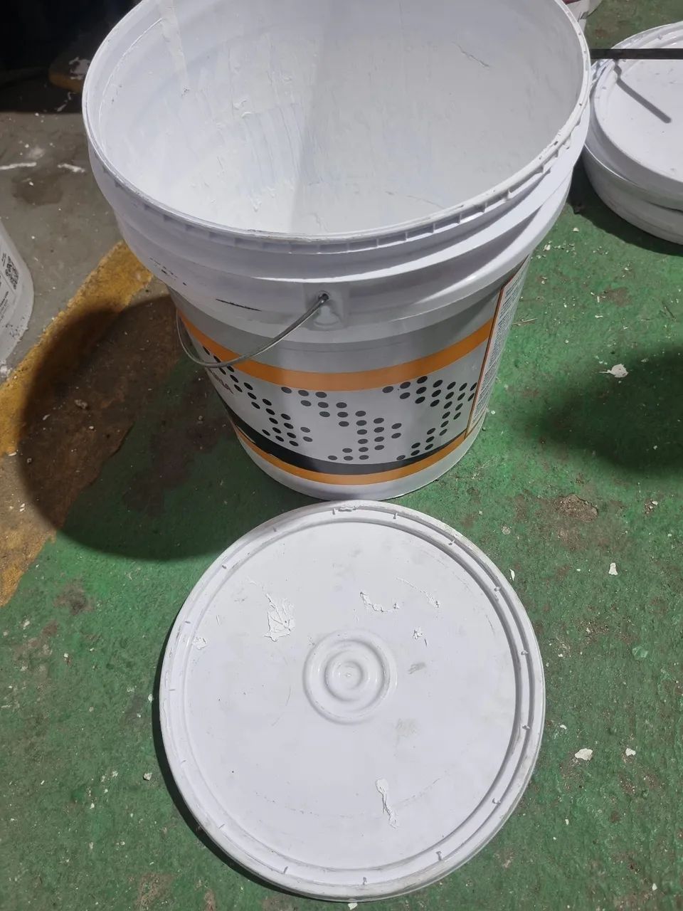 BALDES DE PLASTICOS - Foto 4
