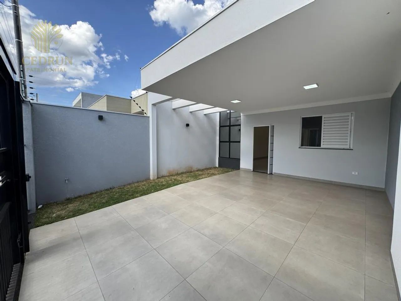 Casa à venda no Jd. Canadá II em Maringá/PR com 122,60 m² de construção e 3 quartos - Foto 2