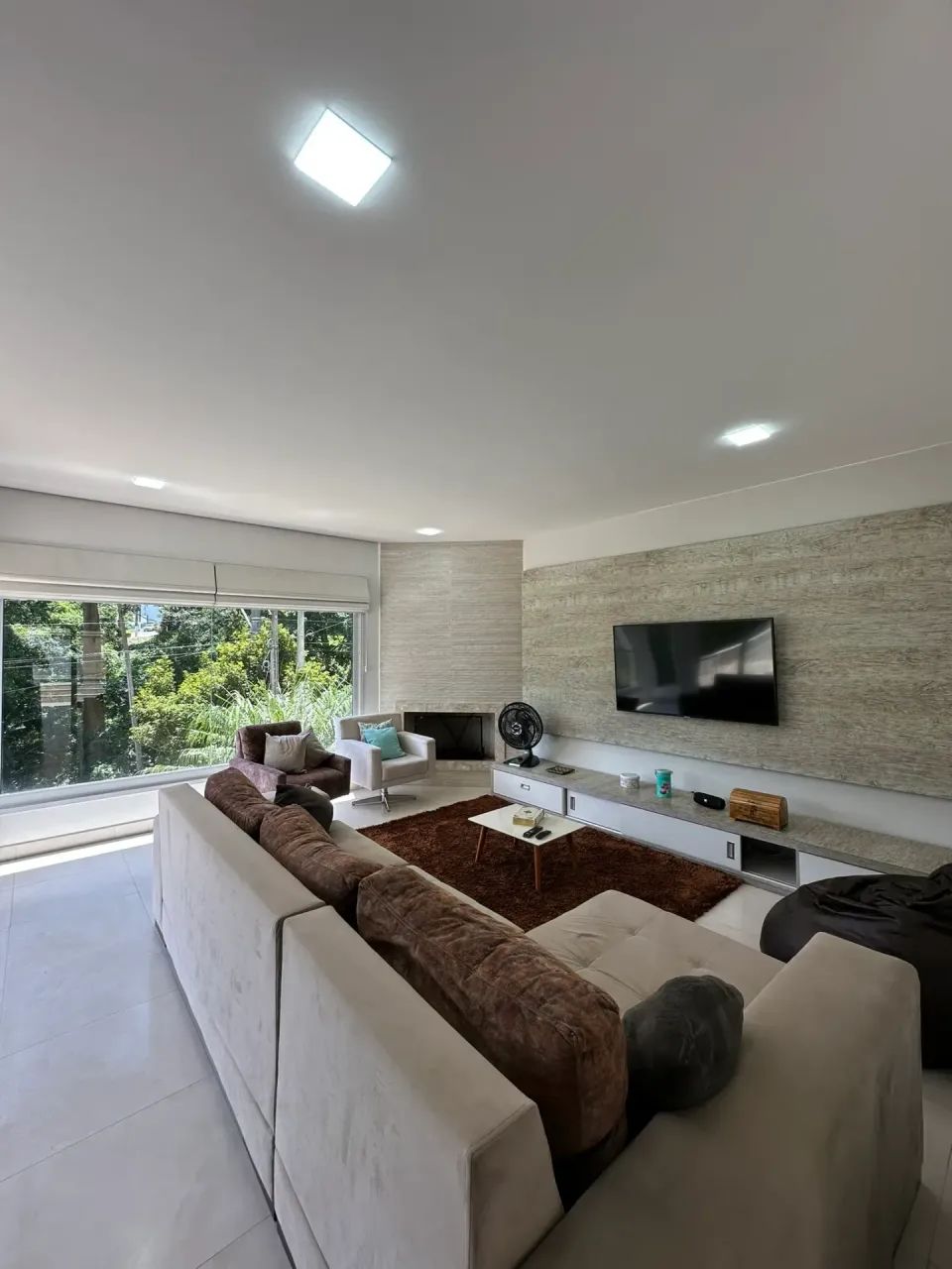 Casa com 3 suítes à Venda, quintal amplo com piscina - Foto 4