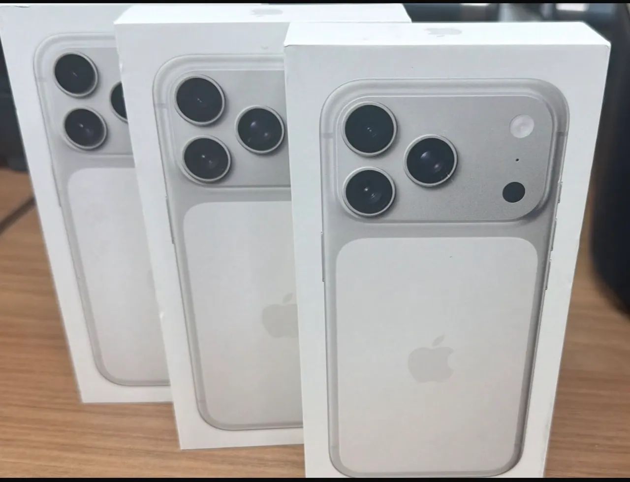 Iphone 17 Pro Silver 256GB | LACRADO - Celulares e Smartphones
