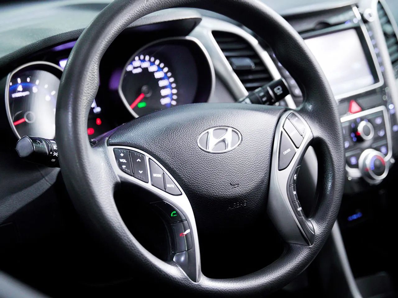 Hyundai i30 1.8 16V Aut. 5p, foto 5 de 20