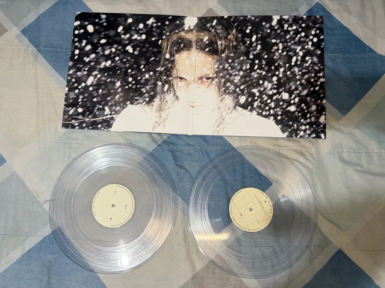 VINIL ROSALÍA - LUX (CRYSTAL CLEAR VINYL) - Foto 3