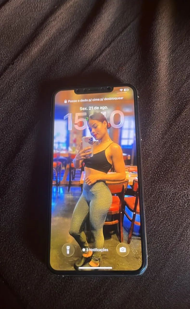 iPhone 11 pro Max 67% bateria  - Foto 2