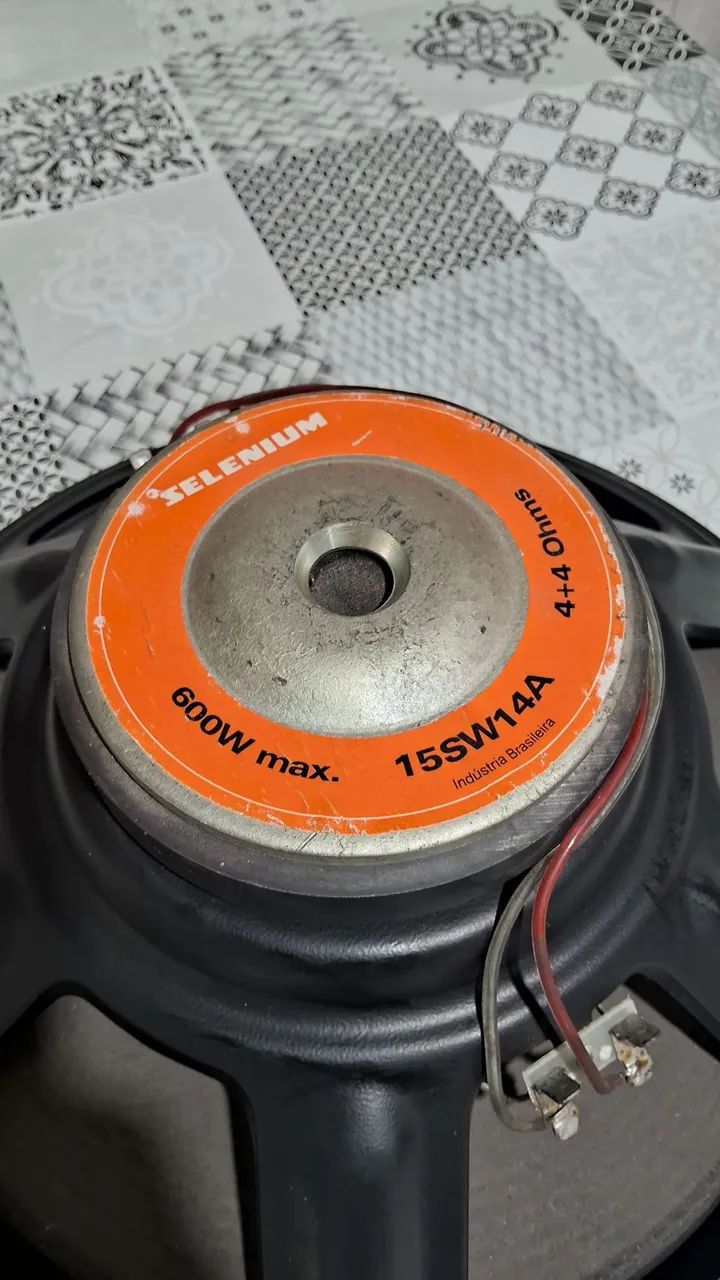 Subwoofer selenium 