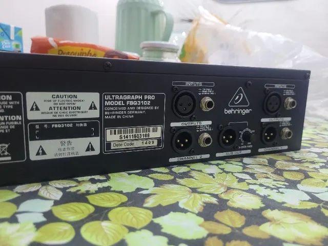 Equalizador Behringer ULTRAGRAPH PRO FBQ3102 - Foto 5