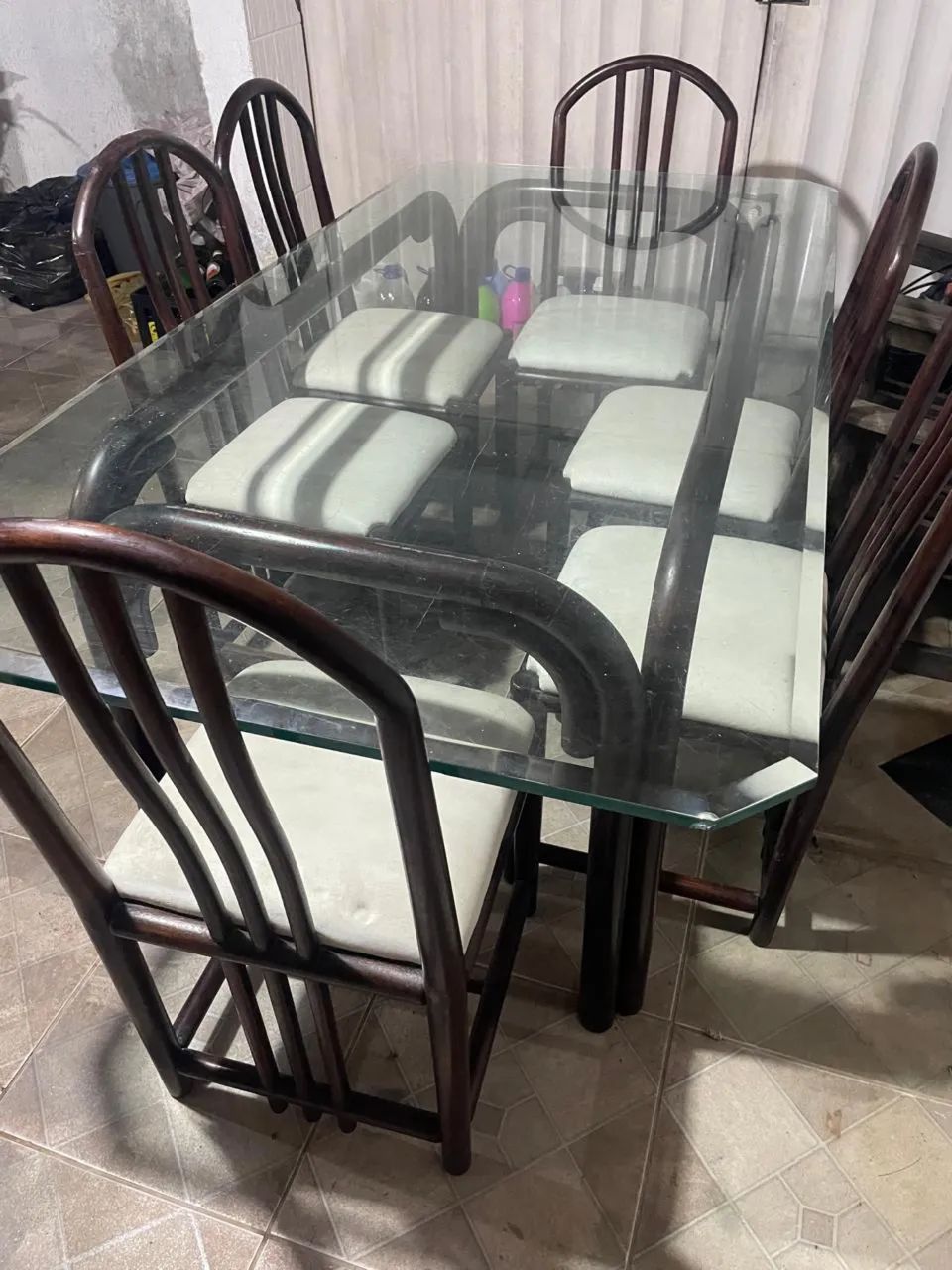 Mesa de vidro com pés de madeira   - Foto 5