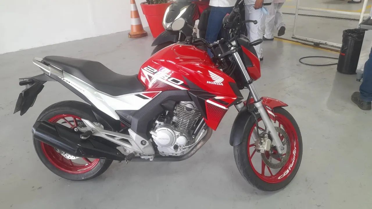 CB TWISTER 2022 ABS  - Foto 3