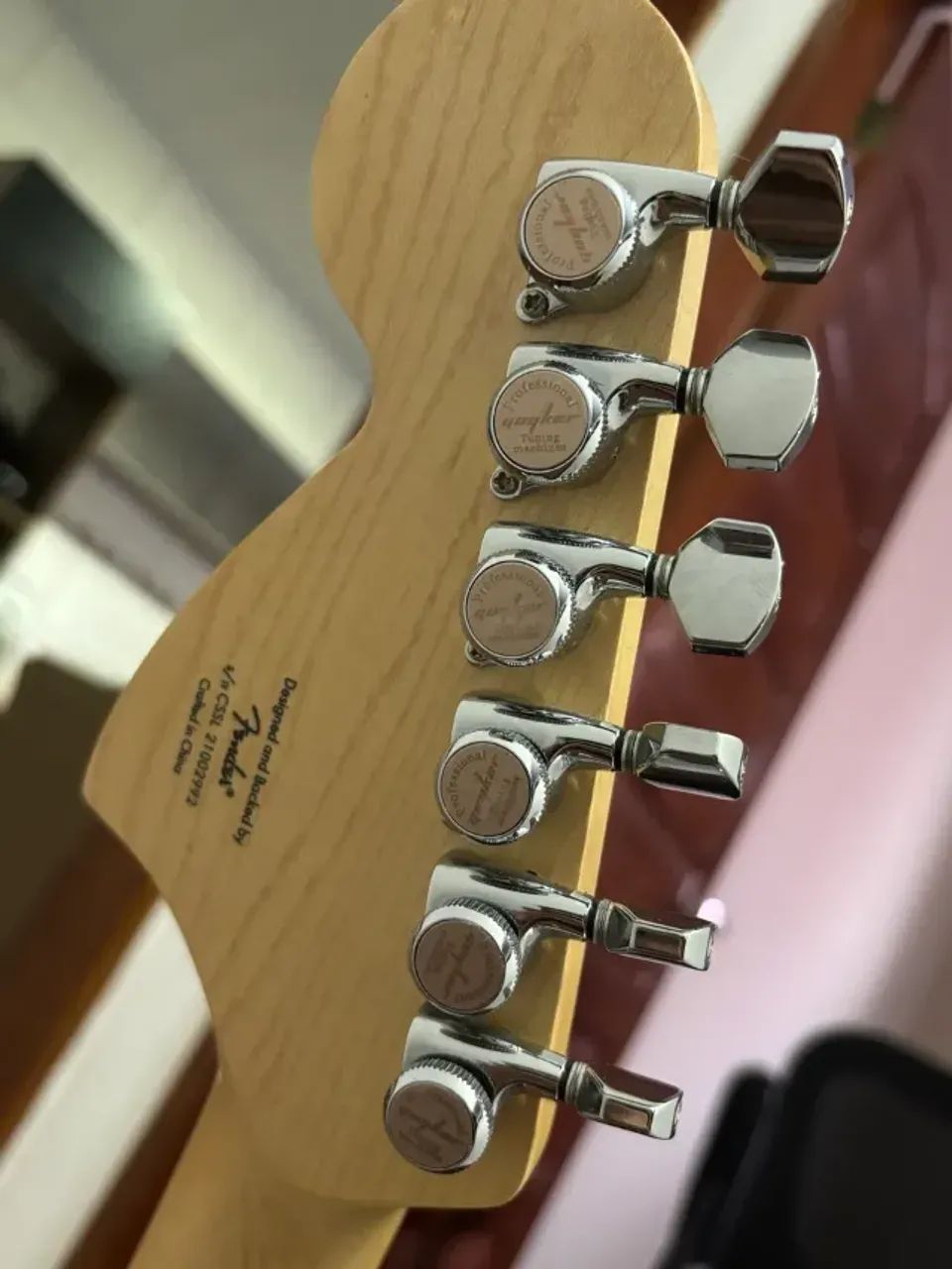 Guitarra Squier Stratocaster (upgrades e regulada) - Foto 4