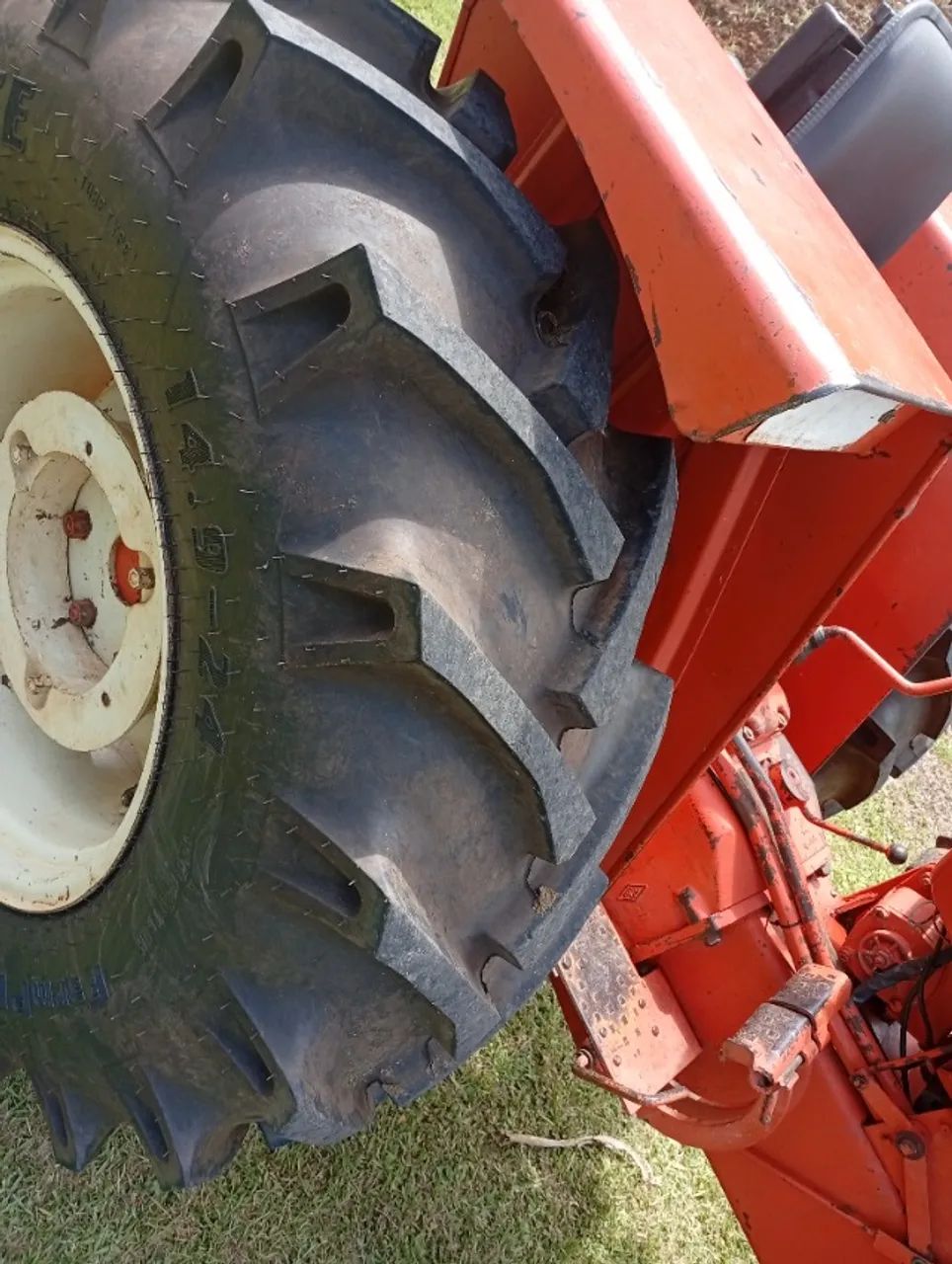 TRATOR Agrale 4300 - Foto 2