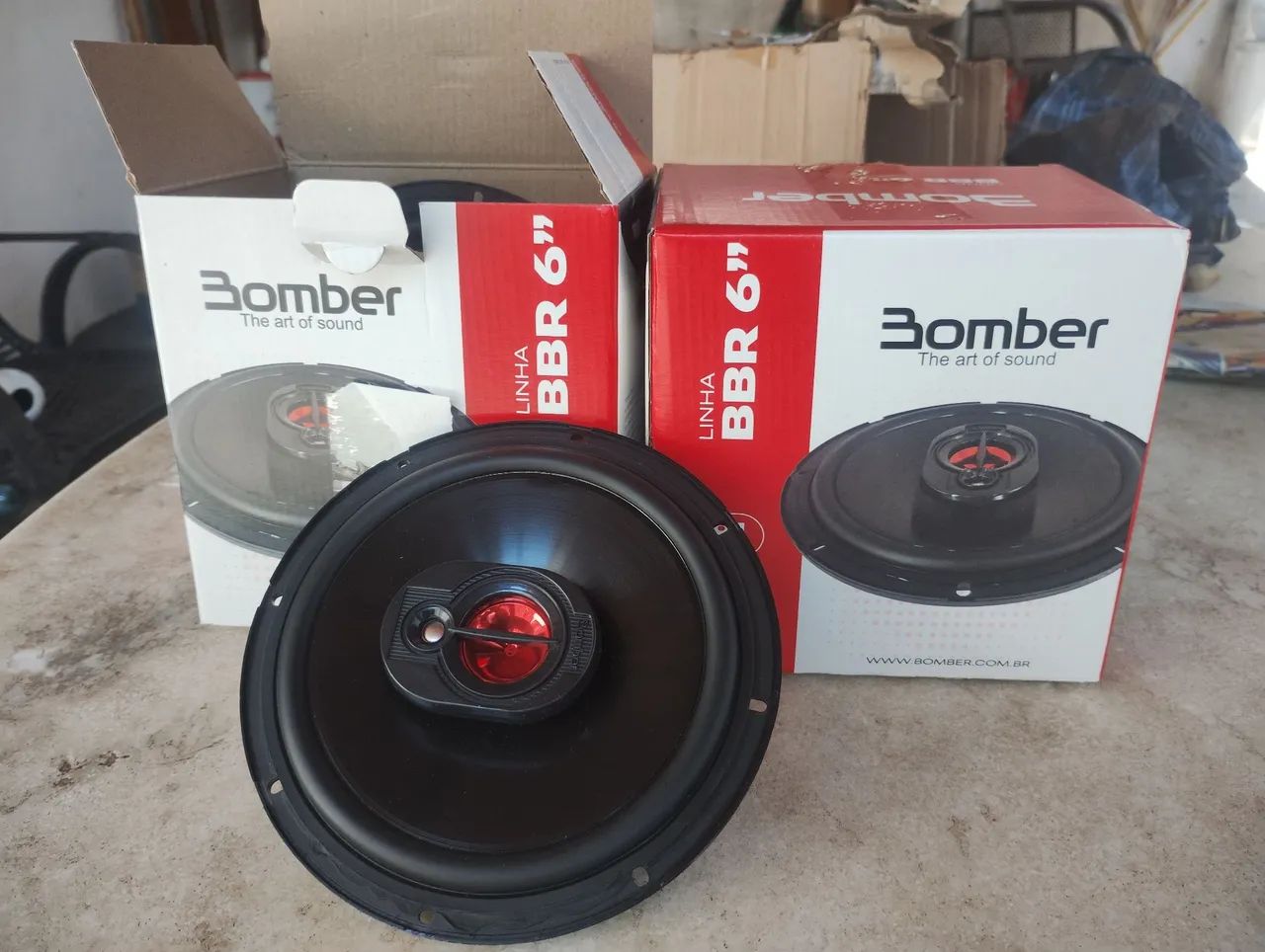 2 Pares de auto falante Bomber 6 polegadas novos.