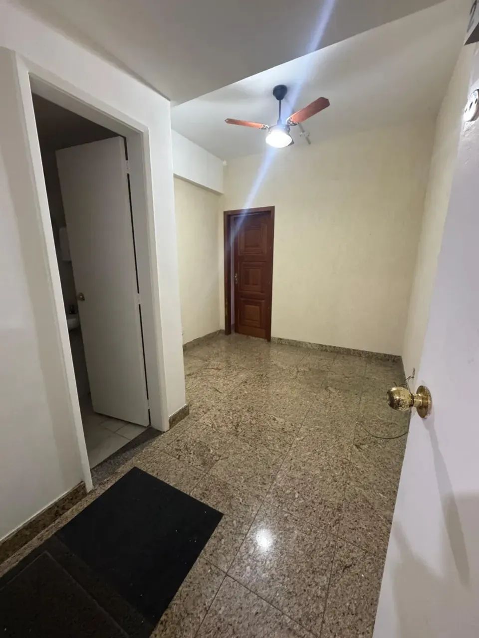 Locação sala comercial - Ilha Golden Shopping - Foto 2