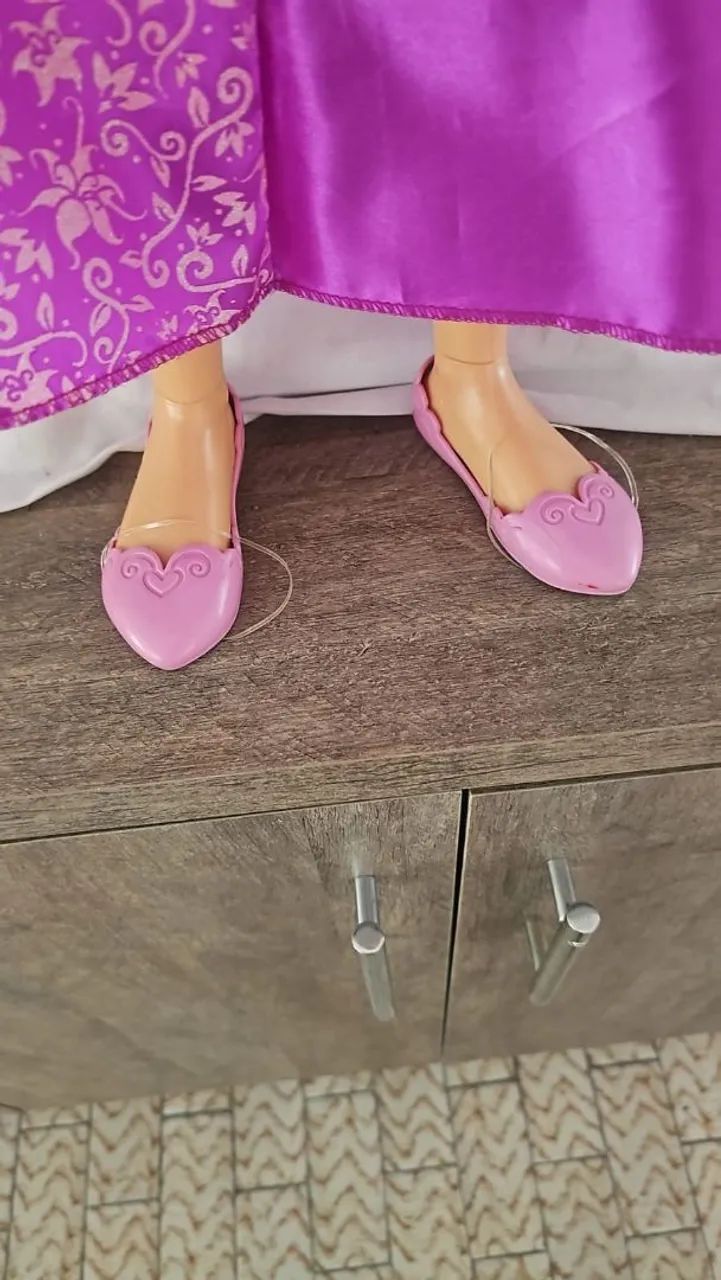 Boneca Rapunzel importada (toda articulada)  - Foto 4