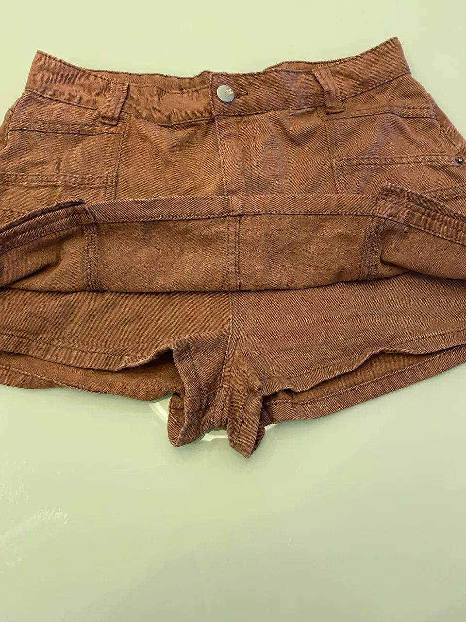 Short saia marrom estilo cargo  - Foto 2