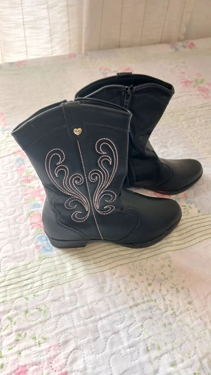Bota infantil Tamanho 31