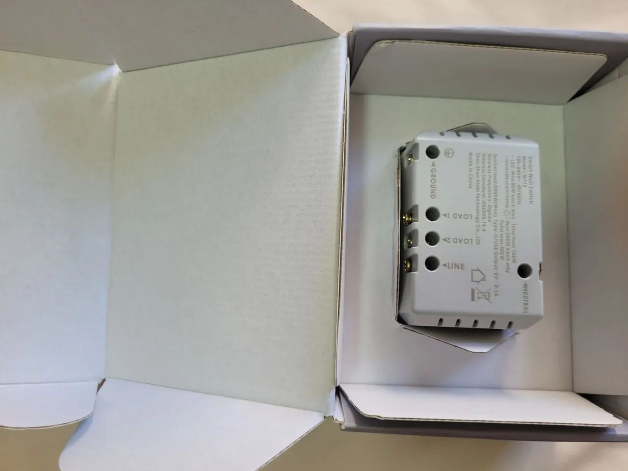Interruptor zigbee 2 canais com tomada e 2 USB - Foto 2