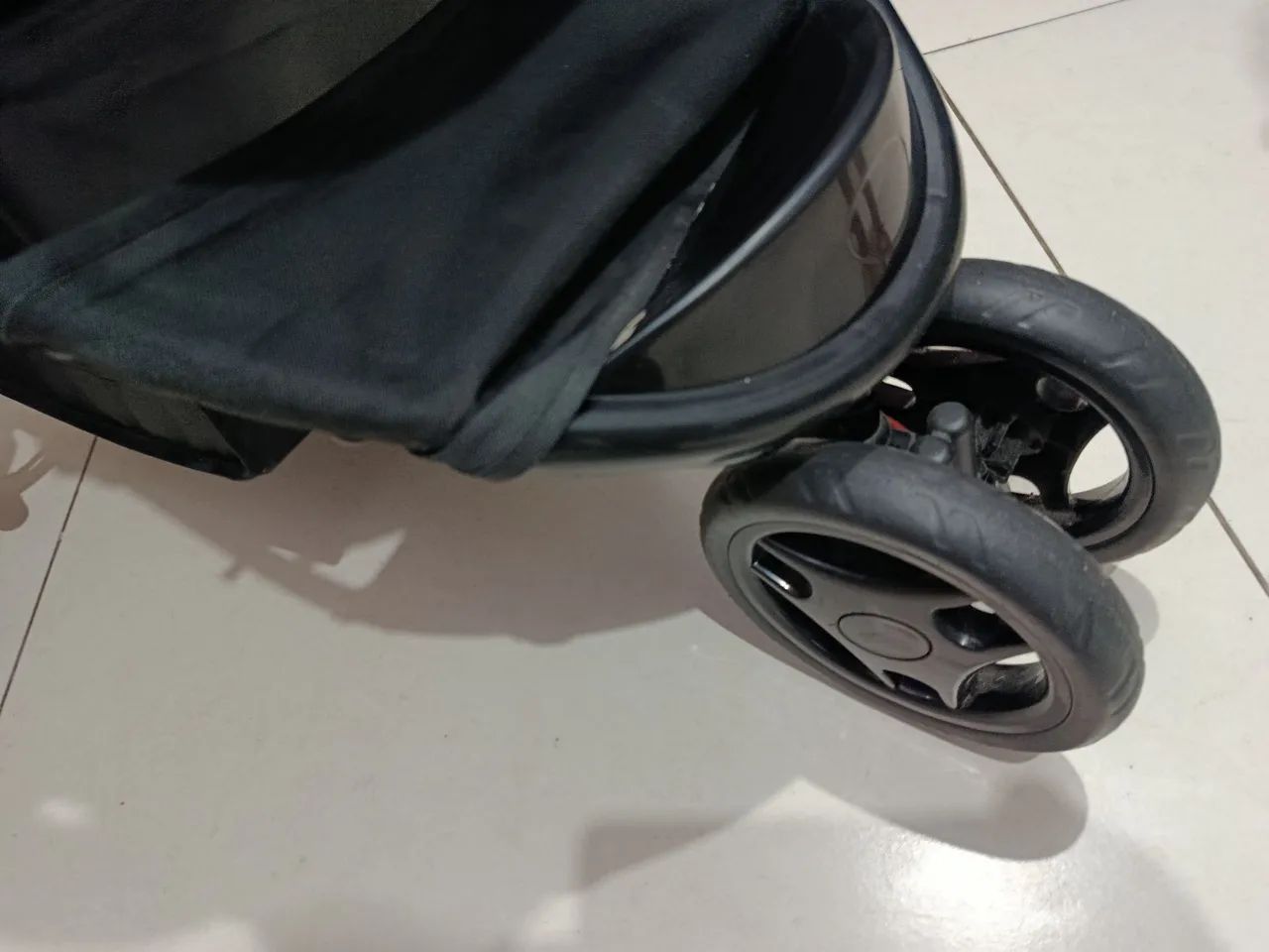 Carrinho e bebê conforto. - Foto 3