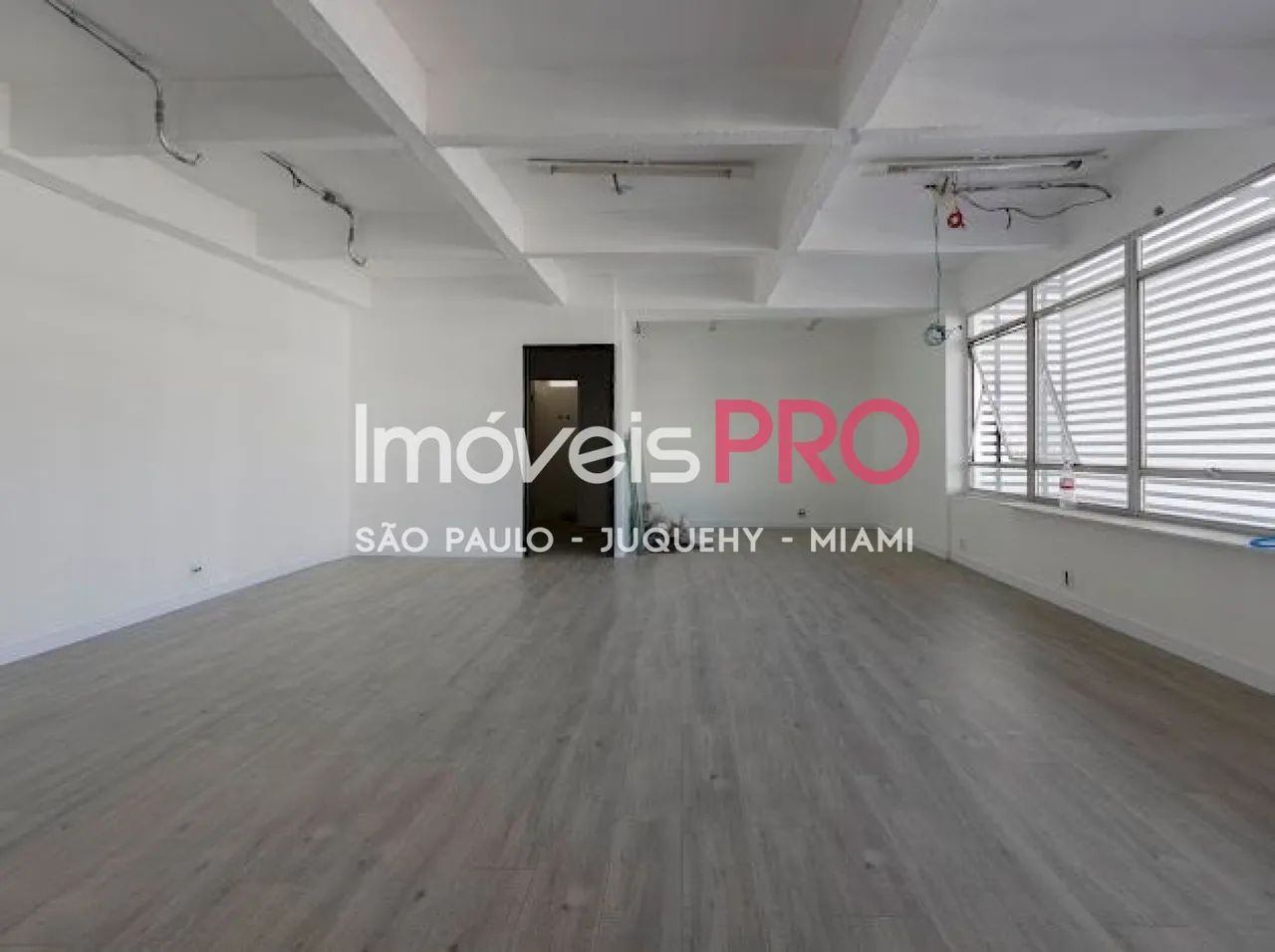 CONJUNTO COMERCIAL NO ITAIM - 2 BANHEIROS - 1 VAGA - 69m² - Foto 2
