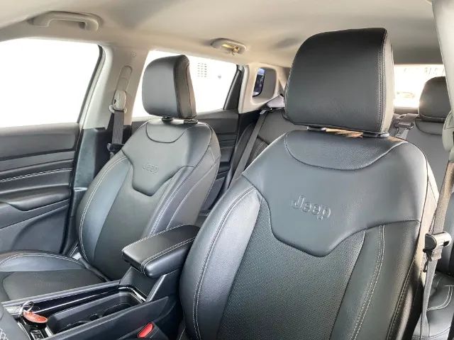 Jeep Compass LONG. T270 1.3 TB 4x2 Flex Aut., foto 12 de 18