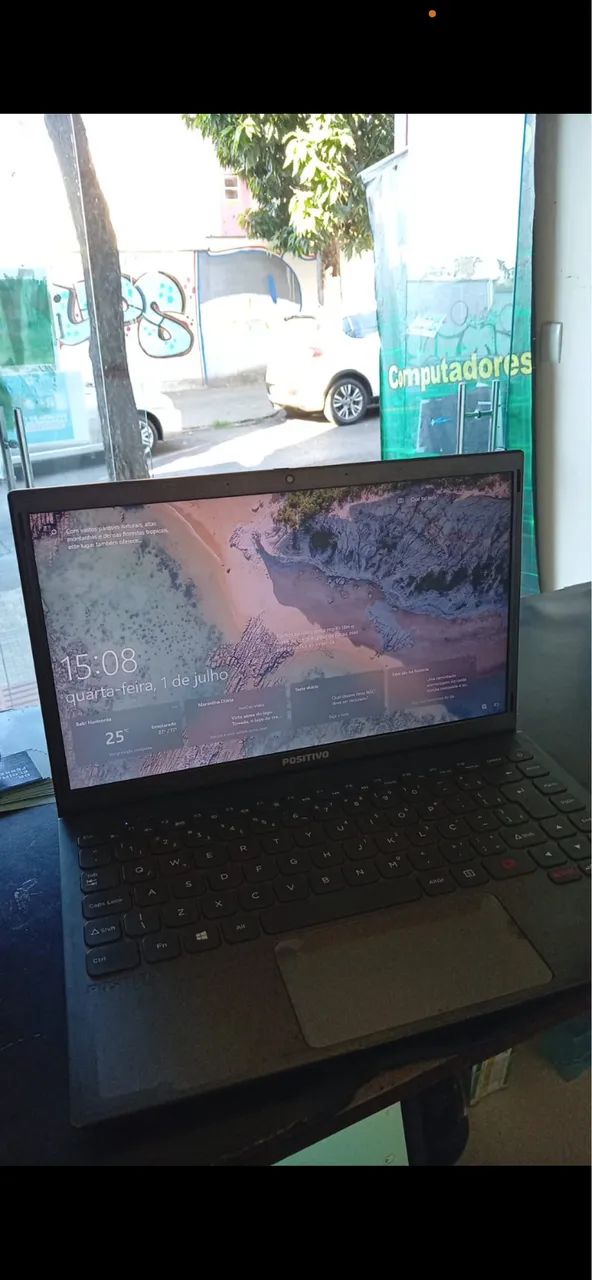Notebook Positivo Motion