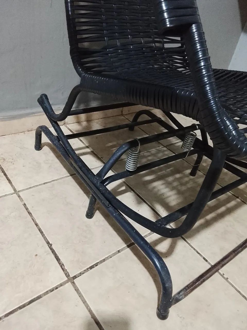 Cadeira de macarrão com molas - Foto 2