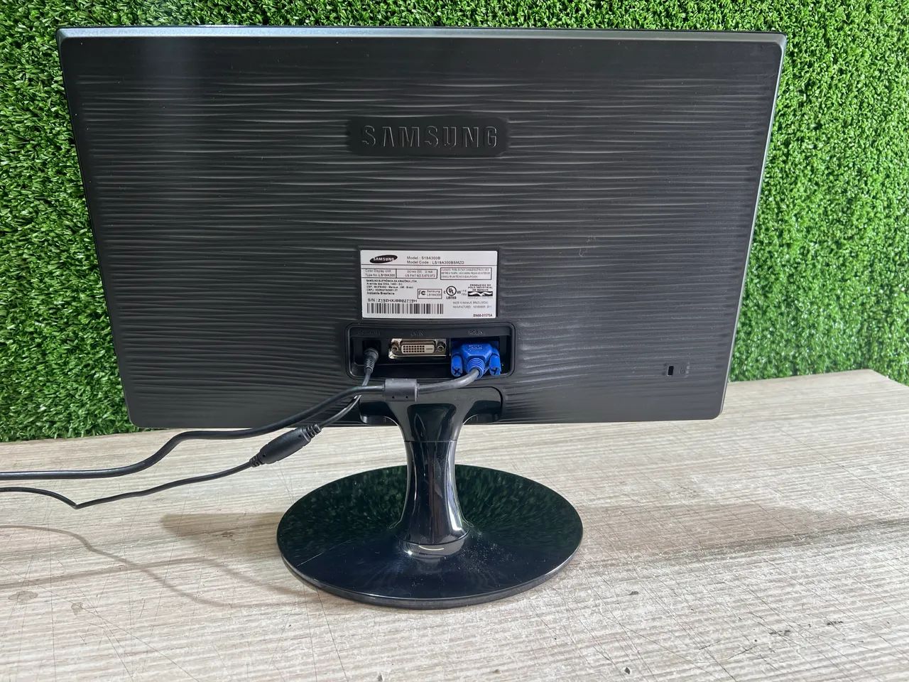 Monitor samsung 19 polegadas DVI e VGA - Foto 2