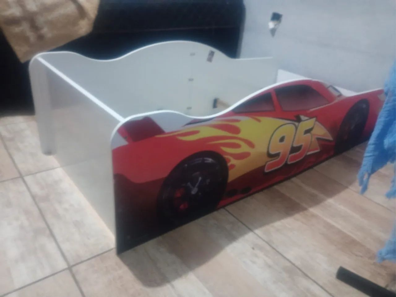 Cama personagem solteiro