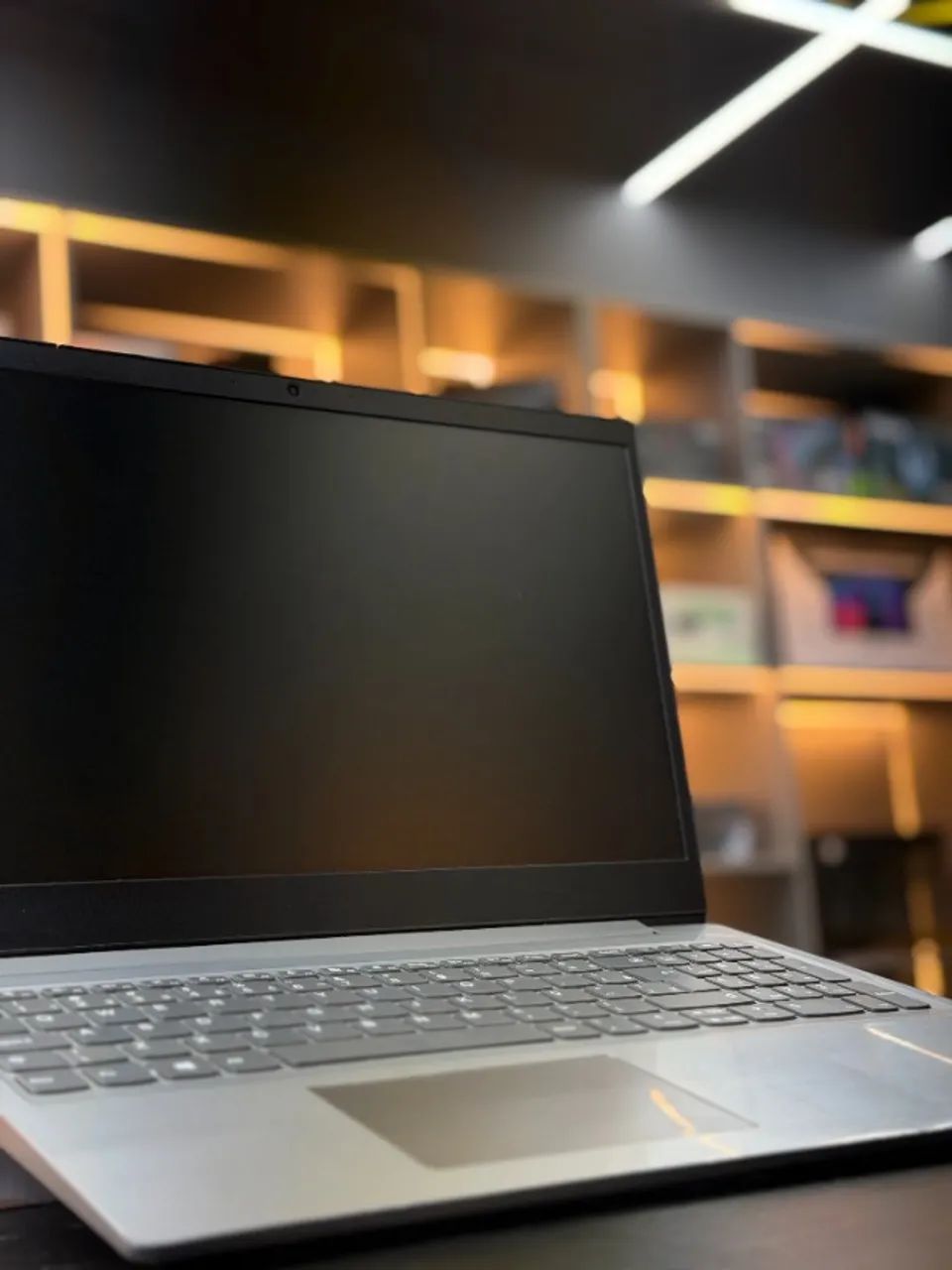 Notebook Lenovo | Core i3 8130U | 8GB RAM | SSD 240GB - Foto 2