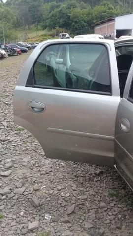 Porta Traseira direita GM Corsa Sedan 2006 original - Foto 5