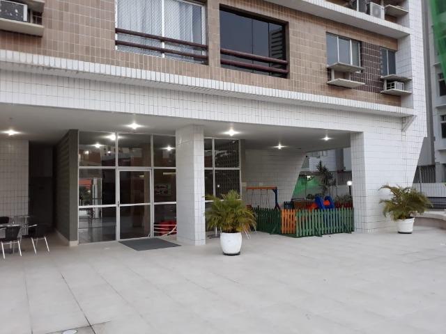Apto 2qtos, 2 banheiros, varanda, garagem coberta, 350mil - Foto 2