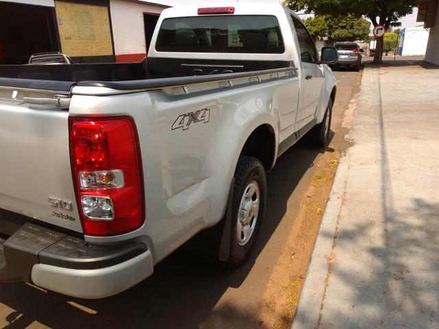 S10 CS Diesel 4x4 03 lugares 200 CV 74 mil km - Foto 3