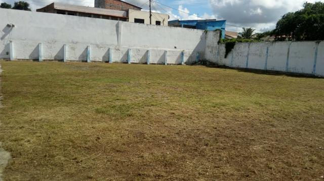 Área de 3.050 metros quadrados no centro de Dias D'Ávila - Foto 7