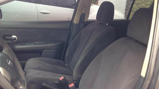 Nissan Tiida 2008 - Foto 10