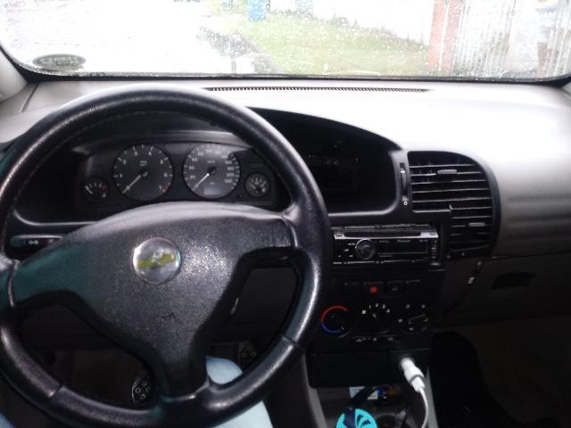 Vendo ou troco zafira cd 2001 2002 - Foto 2