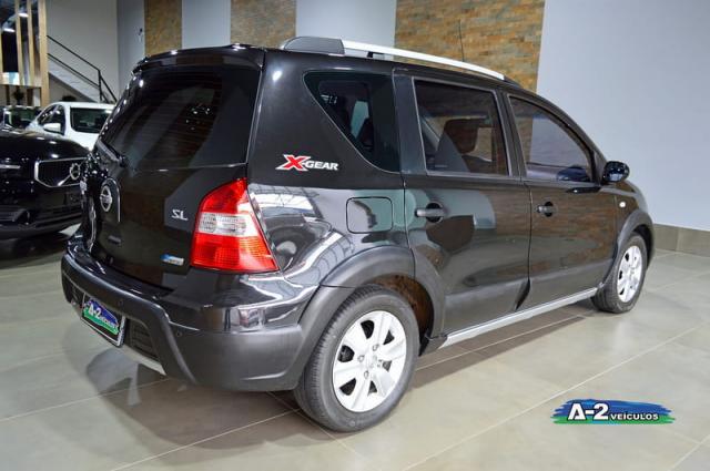 NISSAN LIVINA SL 1.8 16V AUT. FLEX 4P - Foto 5