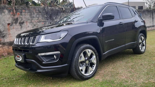 JEEP COMPASS LONGITUDE COM BAIXA KM
