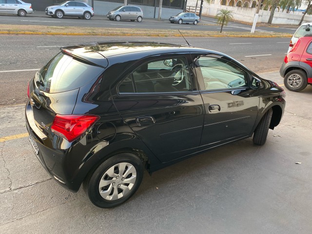 ONIX 2019/19 1.0 LT COMPLETO BAIXO KM