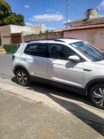 VENDO T CROSS CONFORTLINE TSI MODELO 2021 TURBO