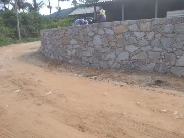 Muros em pedra  - Foto 3