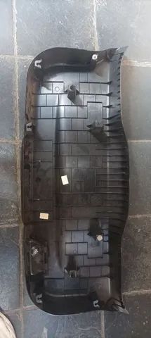 Acabamento moldura tampa do porta malas Onix hatch